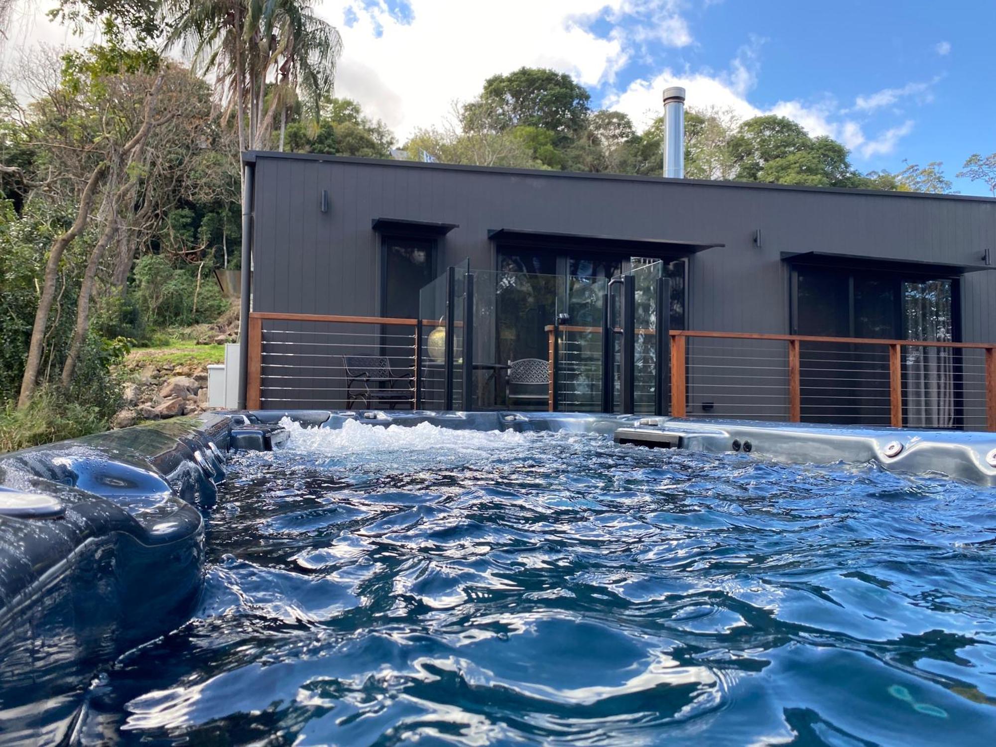 Montville Misty View Cottages Bagian luar foto